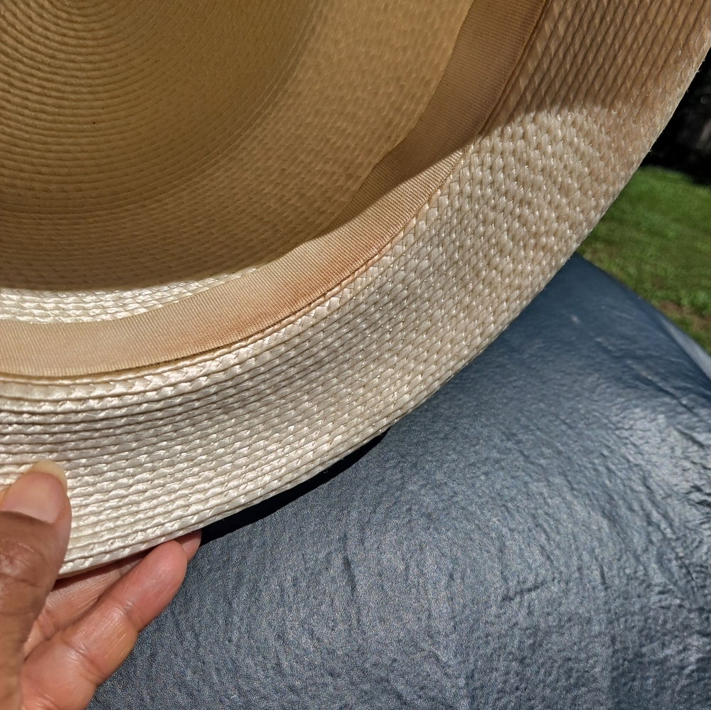 Women's Hat - Picture 3 of 6